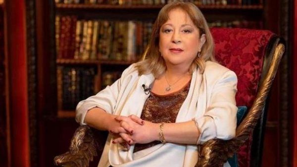 سمية الألفي تنجو من حريق هائل في منزلها
