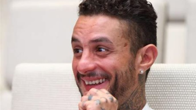 تعليق مقدموا بيت السعد على عدم إثارة أحمد الفيشاوي للجدل منذ فترة ربنا هداه والفيشاوي يرد