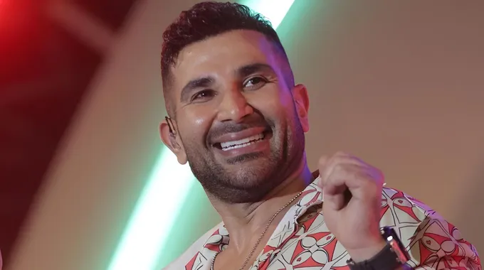 أحمد سعد في أول ظهور له بعد العملية الجراحية في حاجات في العمر بتحصل مرة واحدة