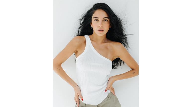 سلمى أبو ضيف تتخذ إجراءات قانونية ضد المتنمرين على حملها