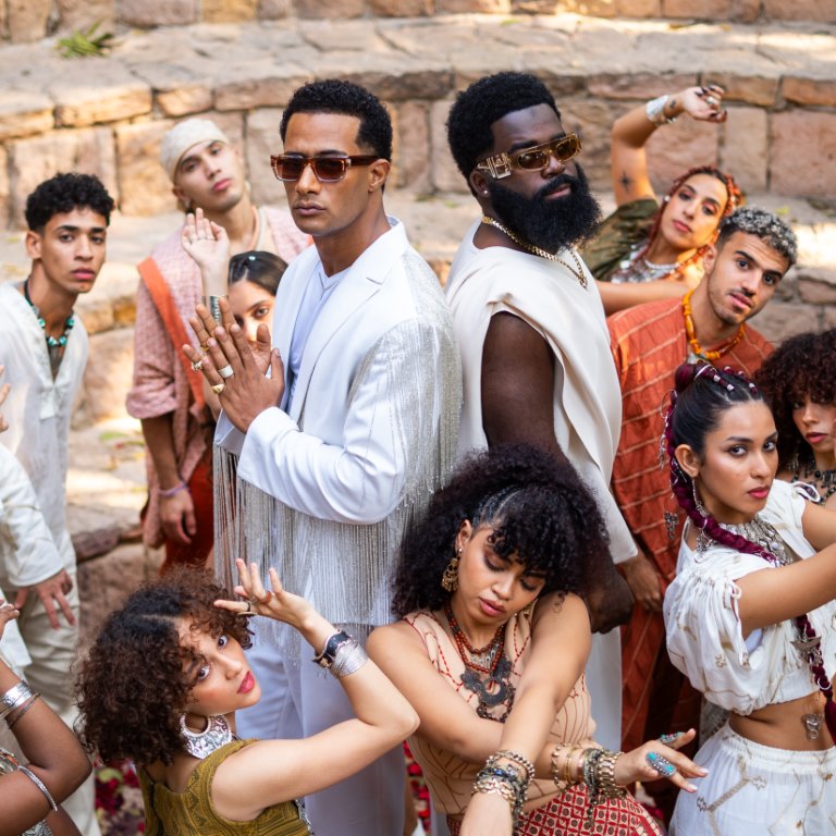 محمد رمضان يتعاون مع المخرجة الصاعدة ليلى غالب في أغنيته الجديدة " جوانا برج الثور"