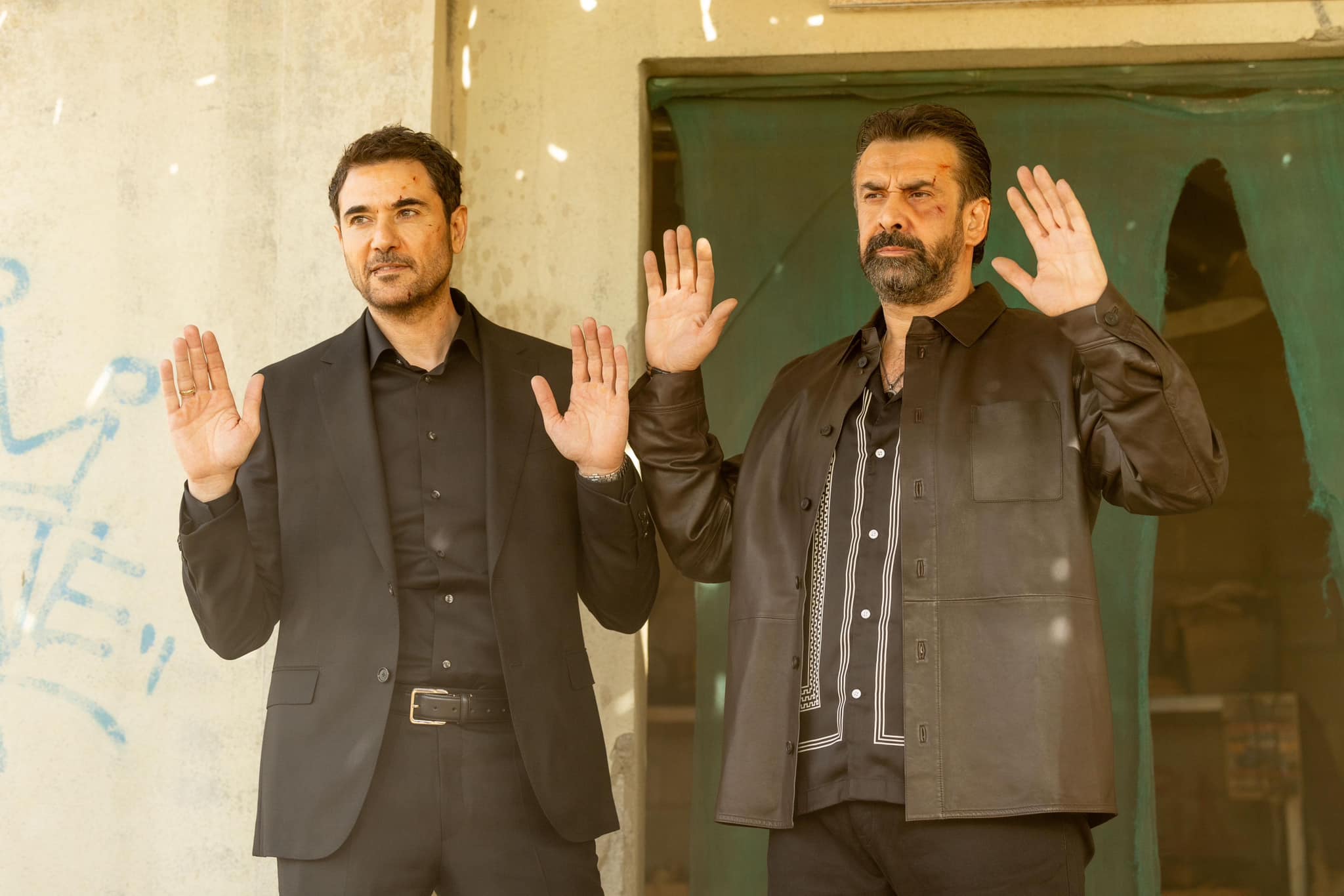 بعد كيرة والجن The Seven Dogs يجمع بين أحمد عز وكريم عبد العزيز مجددًا