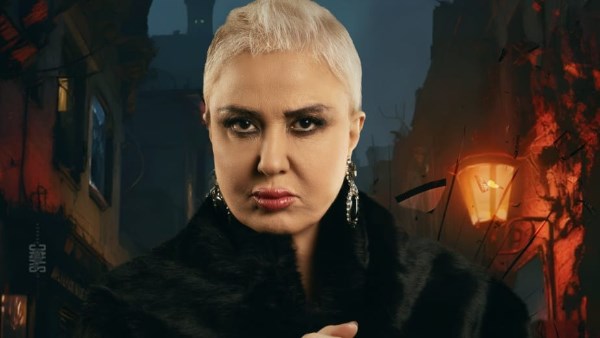 إطلالة غريبة وشخصية غامضة في وصمة عار ضمن حكايات أسود باهت
