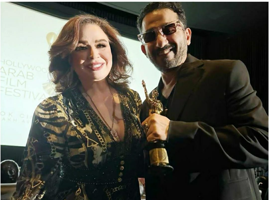 جولة ترفيهية تجمع إلهام شاهين وأحمد حلمي بعد تكريم الأخير في مهرجان هوليوود للسينما العربية