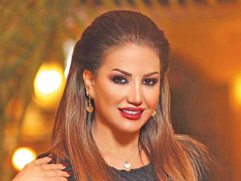 سوسن ميخائيل تعرب عن استياءها وترد على منتقديها