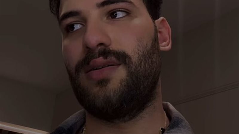 بعد هجومه الشديد عليه مسلم يعتذر لمصطفى كامل ماشتمتش حد وبيتي اتخرب أثناء توقفي عن الغناء