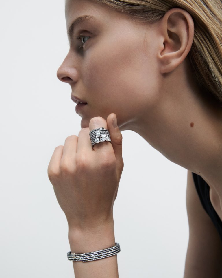 Repossi تطلق تشكيلة المجوهرات الراقية BLAST