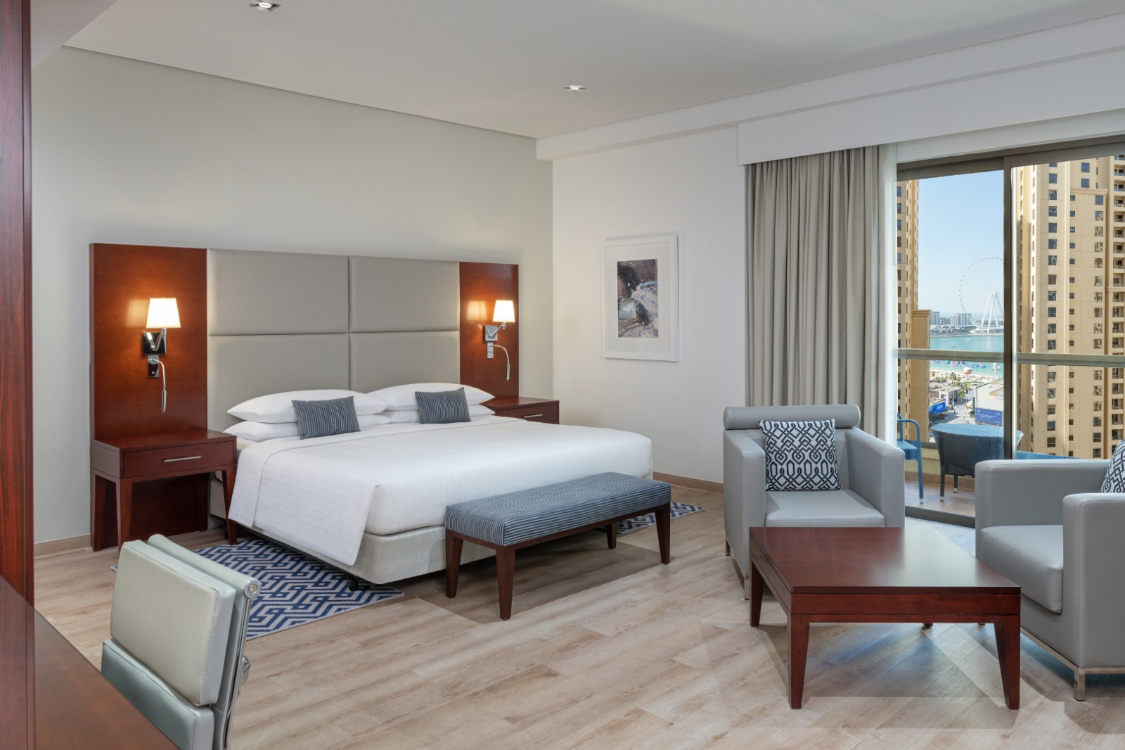 فندق دلتا باي ماريوت جميرا بيتش