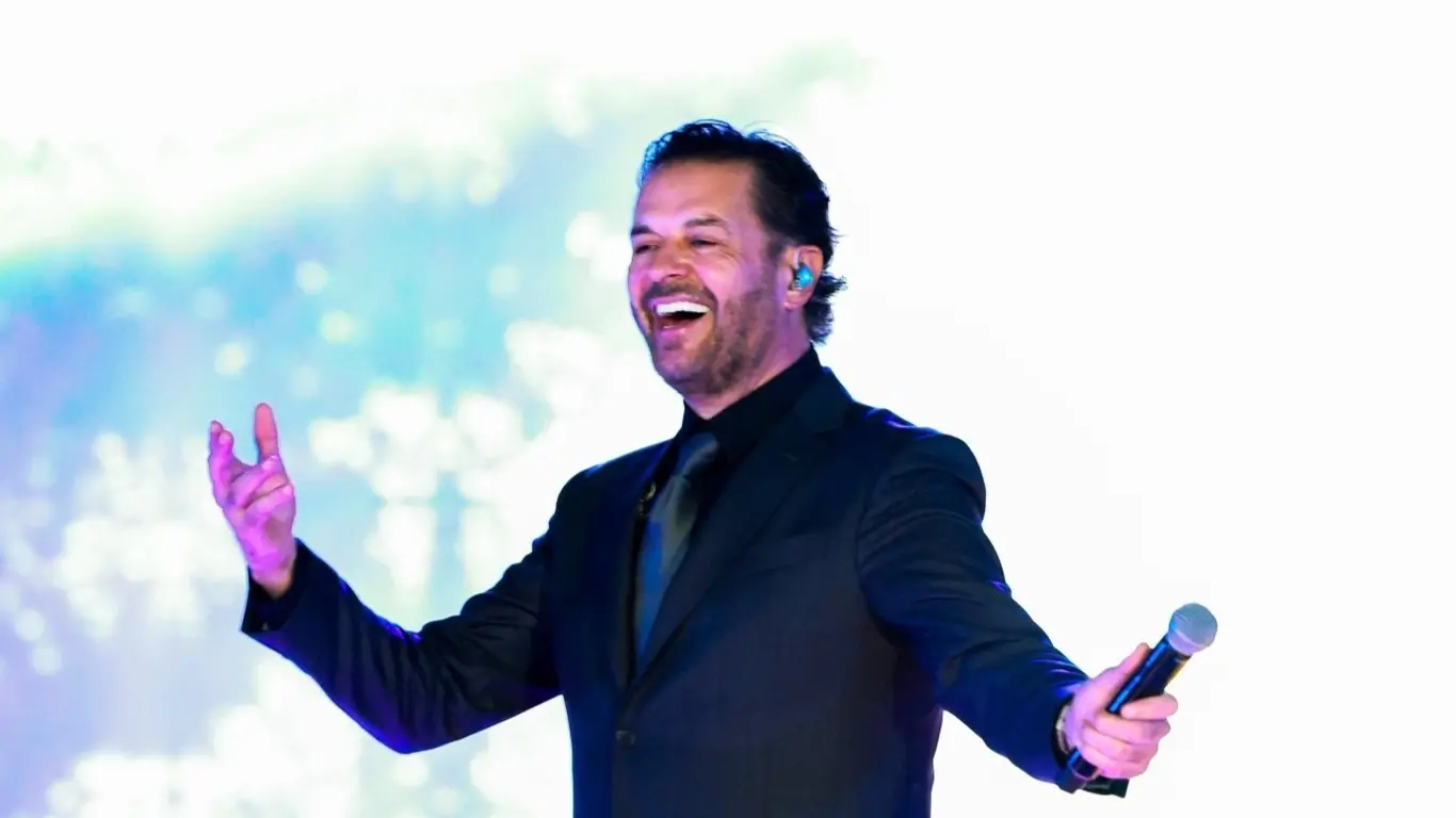 راغب علامة يعلق على قرار إيقافه ومصطفى كامل أحترم سرعة اتصال راغب علامة لتوضيح الأمر