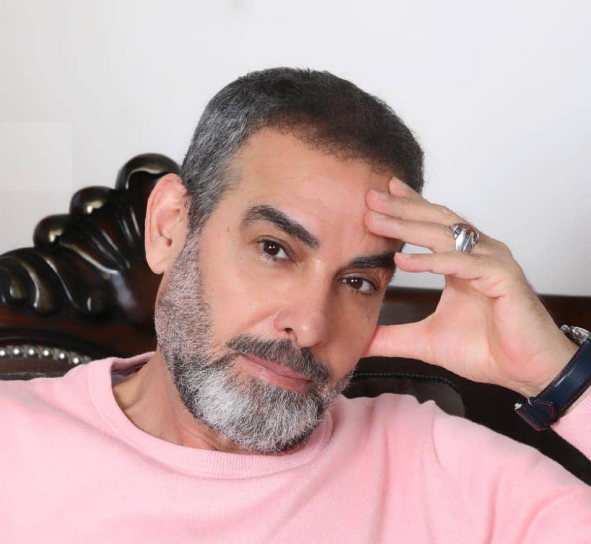 فيديو جديد يسيء للفنان أحمد عبد العزيز ومعجبيه يصفوه بالتعالي