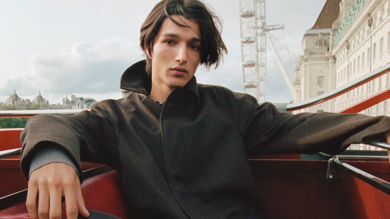 Burberry تحتفل بالعودة إلى المدينة مع Bus Aunty و Nora Attal