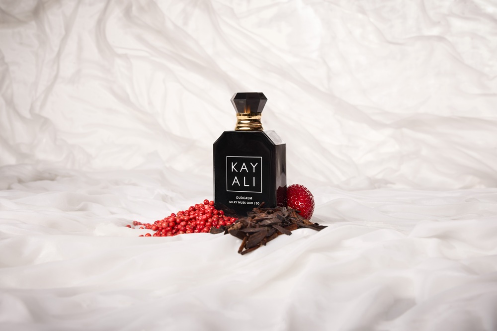 منى قطان تكشف أسرار عطر كيالي الآسر Oudgasm Milky Musk Oud 30