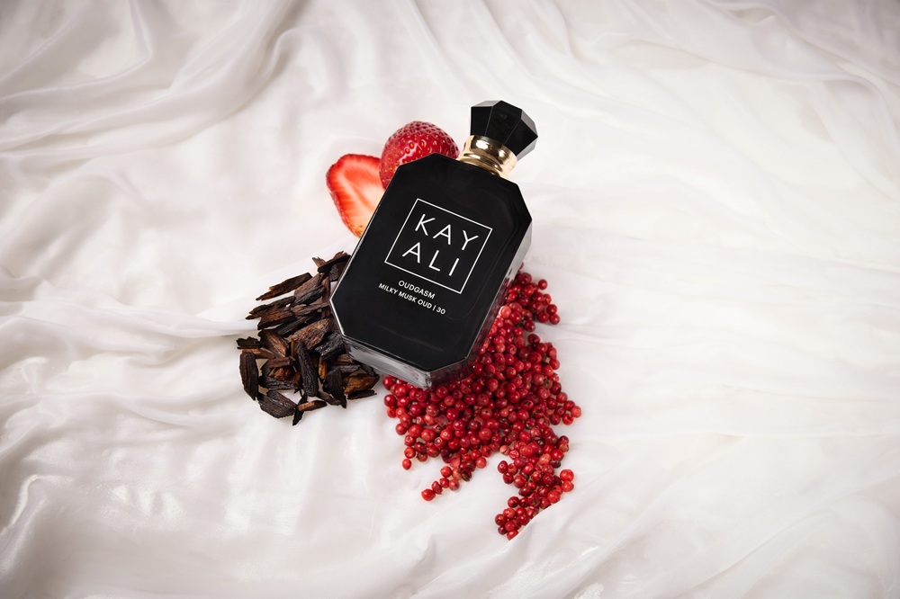 منى قطان تكشف أسرار عطر كيالي الآسر Oudgasm Milky Musk Oud 30