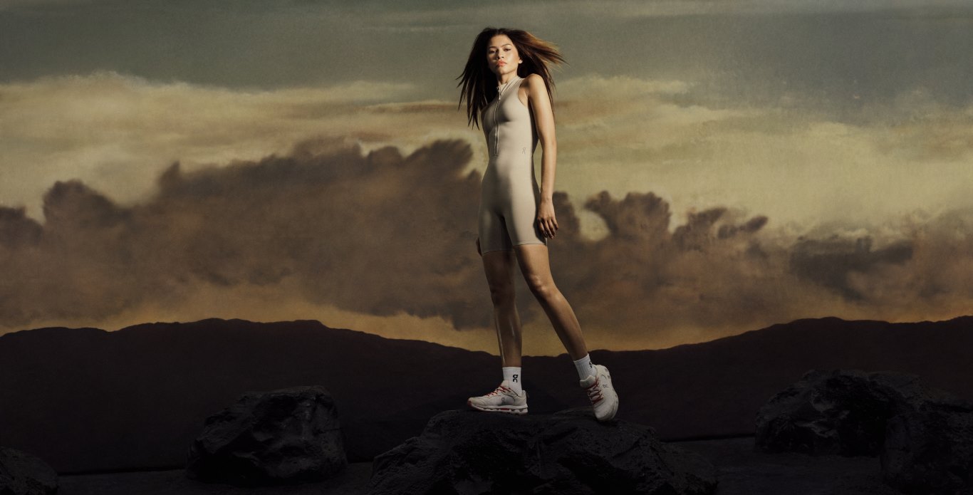 On و زندايا يقدّمان  Be Every You 