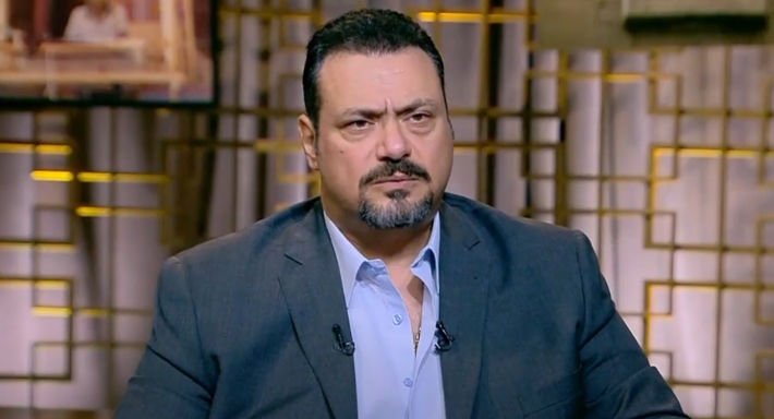 مراد مكرم يتحدث عن حكاية الوكيل ويكشف عن خطر السوشيال ميديا على الأمن القومي