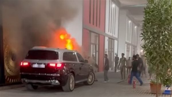 أنس بوخش ينشر تفاصيل حريق سيارته