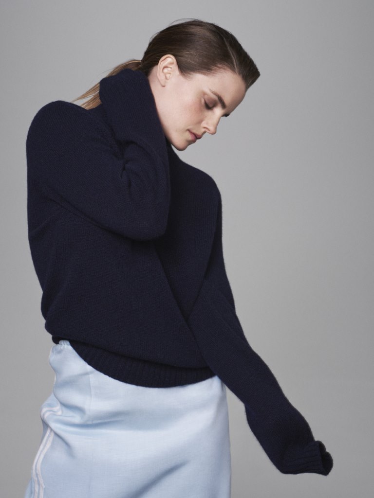 مقابلة مع إيما واتسون حول عطر Prada Paradoxe Radical Essence