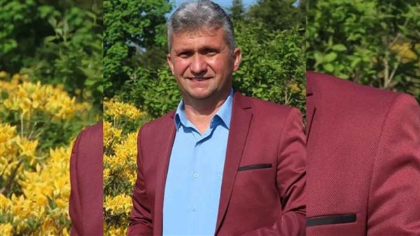 مصرع يكسل قادر أثناء تقديم فقرة غنائية في حفل زفاف أحد أقاربه