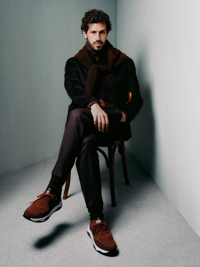 دار بيرلوتي تعيد جاكيت Forestière الأيقوني بحلّة جديدة