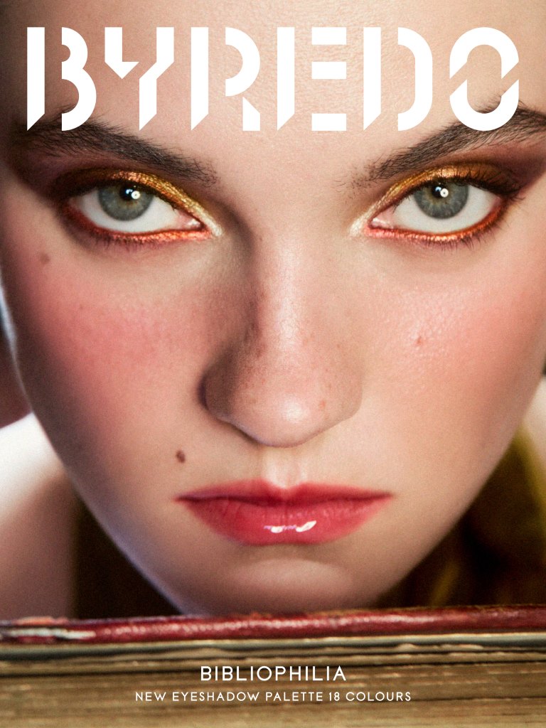 BYREDO تكشف عن ظلال العيون Bibliophilia بإلهامٍ من القصص والروايات