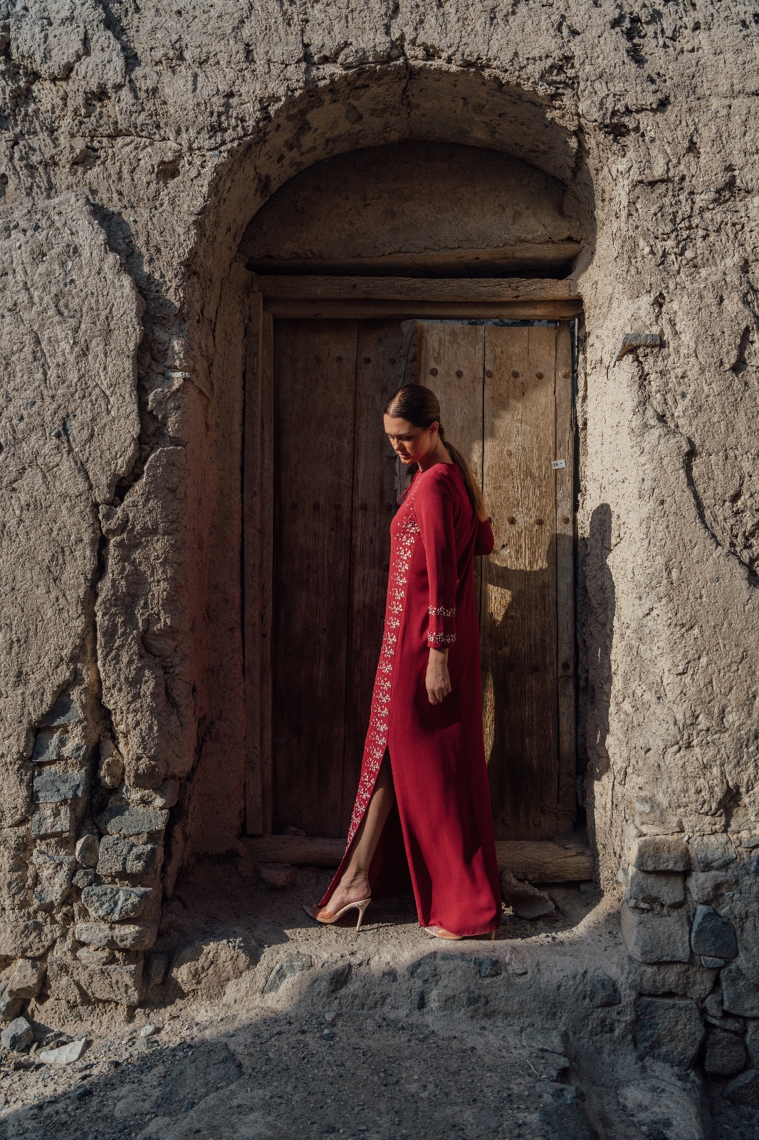 أسبوع مسقط للموضة 2026 برعاية حصرية من مجلة "هي"