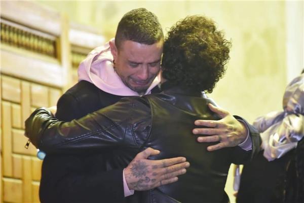 موقف شعبة المصورين الصحفيين من انتهاك بعض المصورين لخصوصية اللحظات الإنسانية في عزاء سمية الألفي