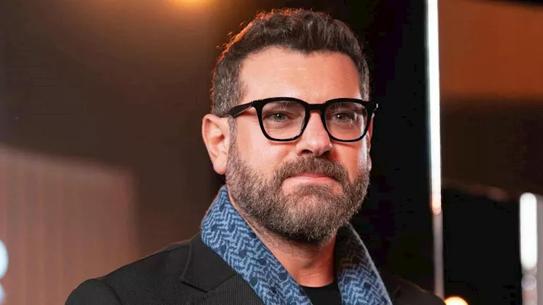 عمرو يوسف يعتذر عن تصريحاته بشأن الجرأة في الأفلام كنت خايف من رد فعل الناس والتوتر خلاني أقول كلام غلط