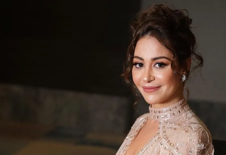 من "تحت الحصار" إلى "عنبر الموت": منة شلبي وإياد نصار في مواجهة الدراما الدامية