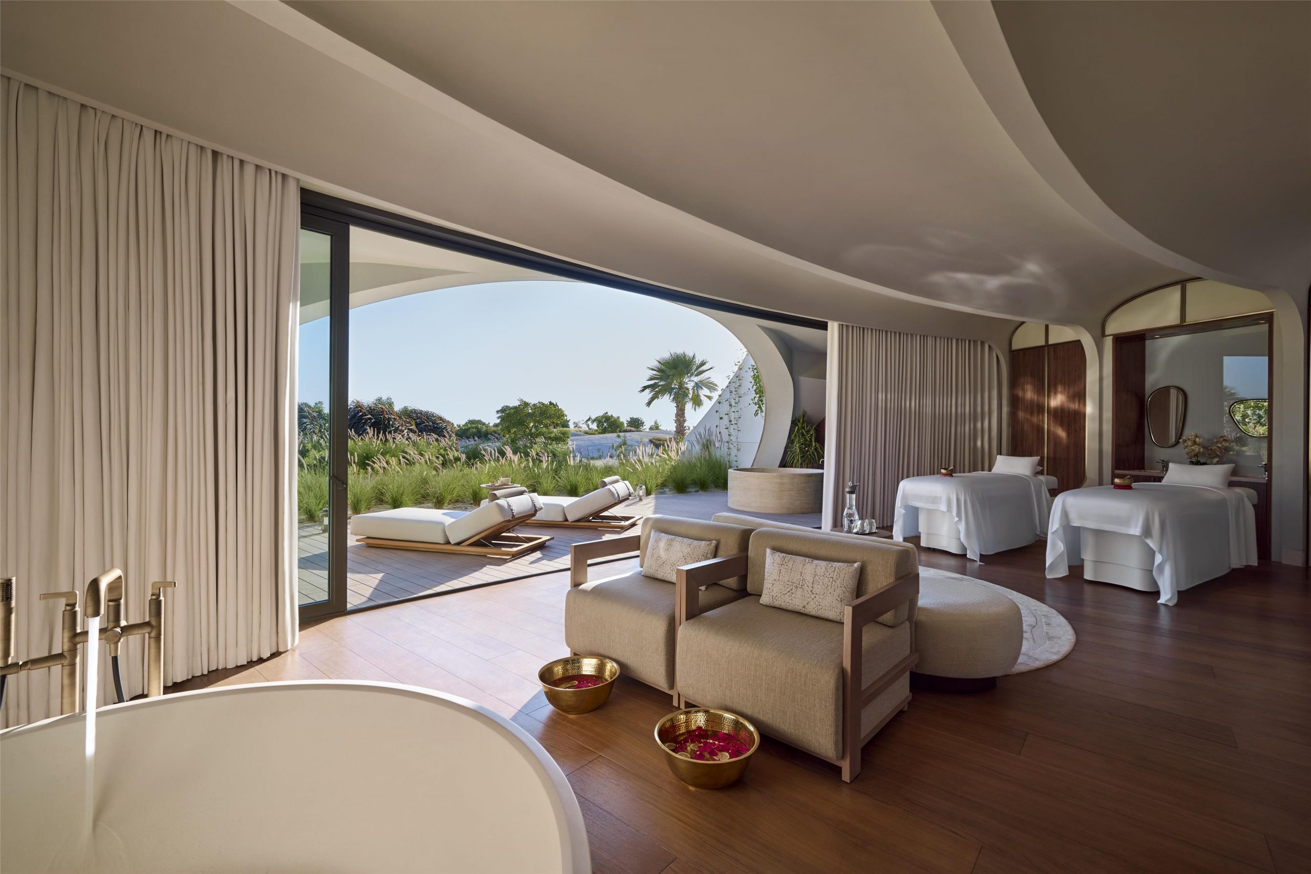 شيبارة وديزرت روك.. وجهاتك القادمة لهروب شتوي يجمع بين المغامرة والترف