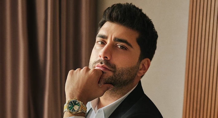 القبض على دوغوكان جونجور بطل شراب التوت وطرده من العمل بعد اتهامه بتعاطي المخدرات