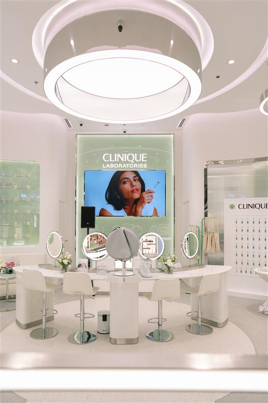  في مردف سيتي سنتر ومول الإمارات... فرعان جديدان لكلينيك في لإمارات