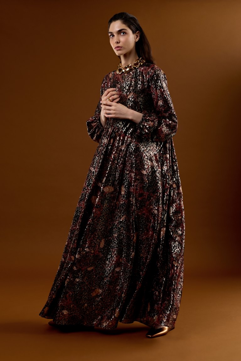 Max Mara تكشف عن التشكيلة الرمضانية 2026 