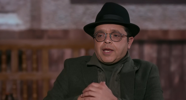 محمد هنيدي معنديش مشاكل مع أي حد وفي مبدأ اسمه المسامح كريم