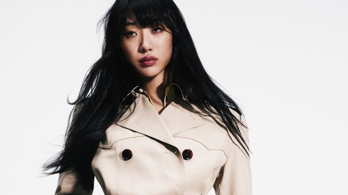 BURBERRY تطلق حملتها الجديدة لتشكيلة موسم صيف 2026