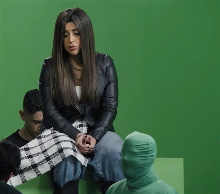 بين إصابة أحد العاملين وتصوير إعلان جديد أيتن عامر تنتقل بين القلق والغضب في الكاميرا الخفية