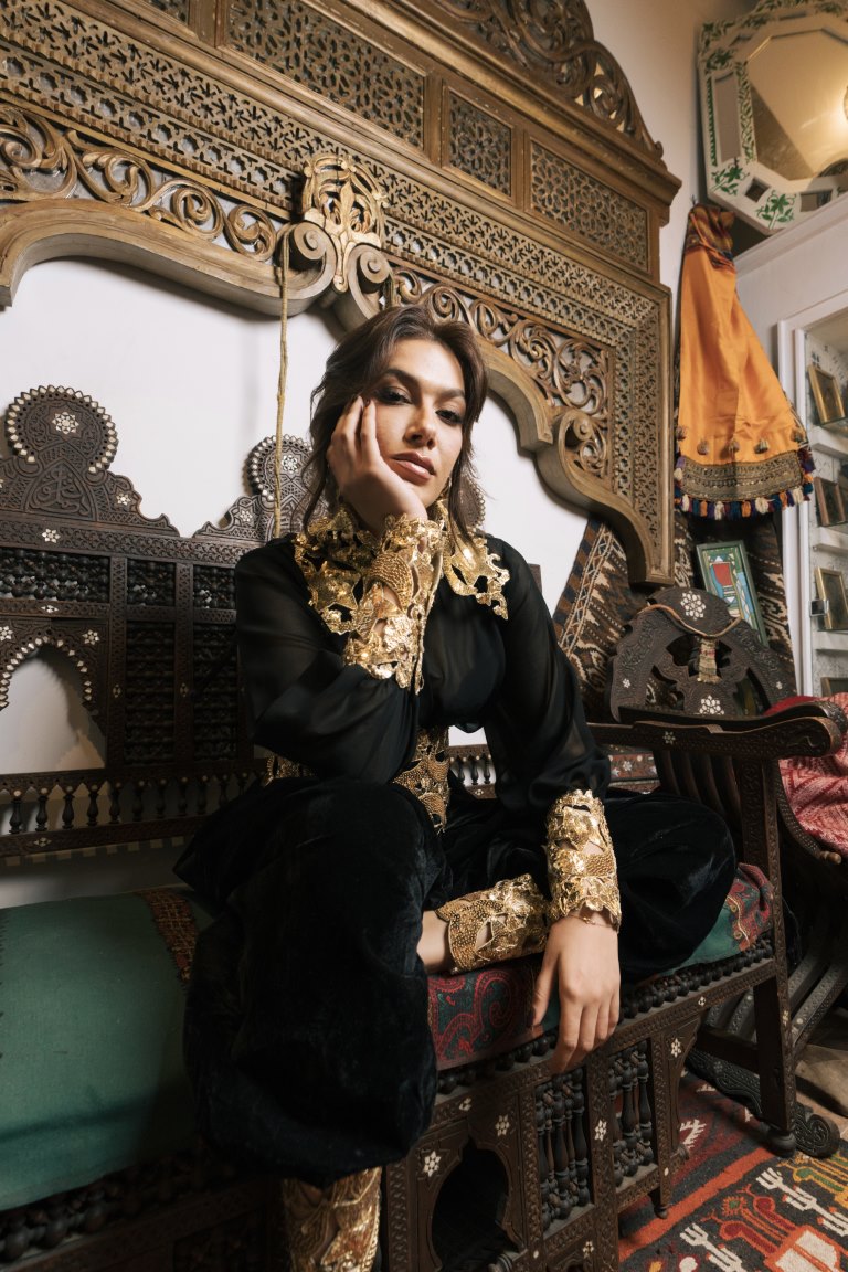 لترايون: عندما يتحوّل الإرث العسكري إلى أناقة أنثوية معاصرة