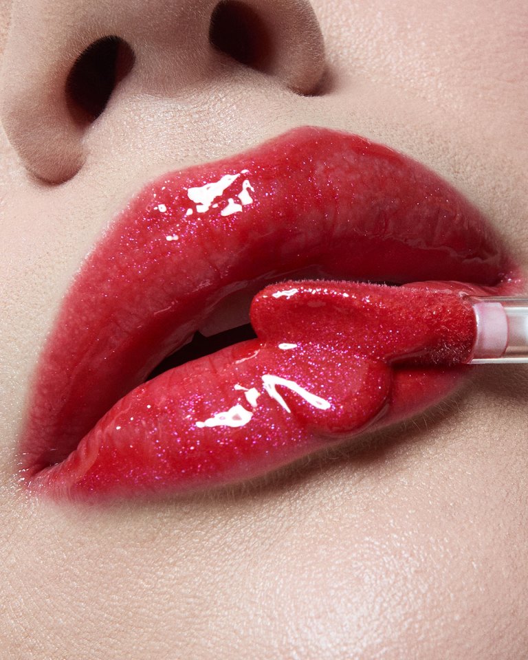 كيف أعادت KIKO MILANO صياغة مفهوم اللمعان في مجموعتها الأخيرة؟