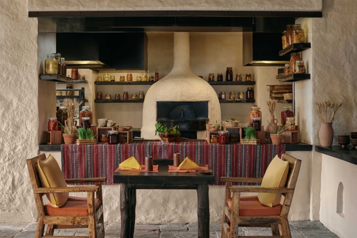 سيكس سينسيز 