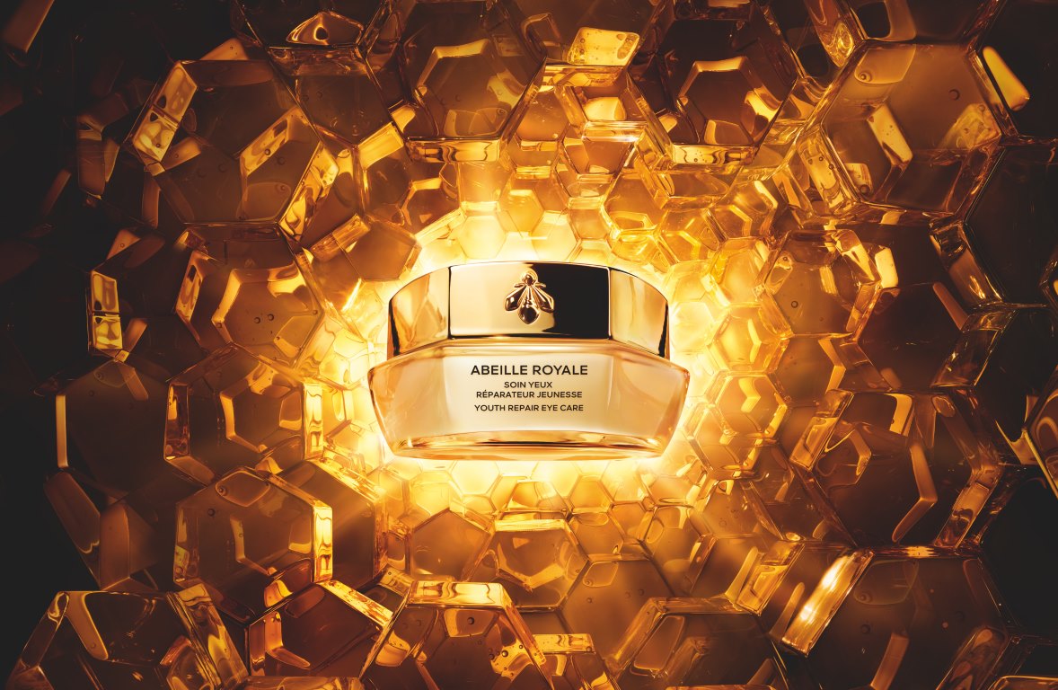 جيرلان تكشف عن "أباي رويال": إكسير الحياة الذي يروض الزمن حول عينيكِ