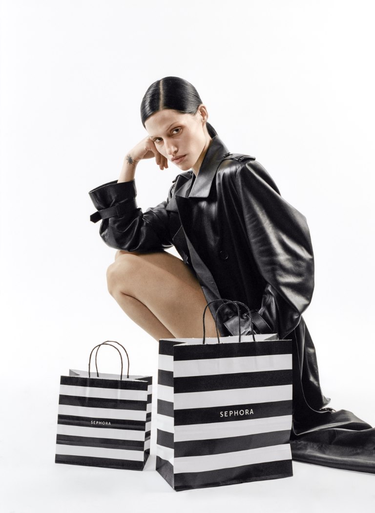 ماك كوزمتيكس وسيفورا: شراكة جديدة لجمال المرأة العربية