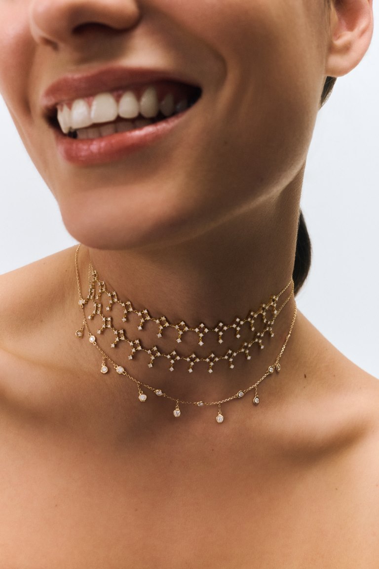 مجوهرات Djula تضيء ركن بلومينغديلز في دبي مول