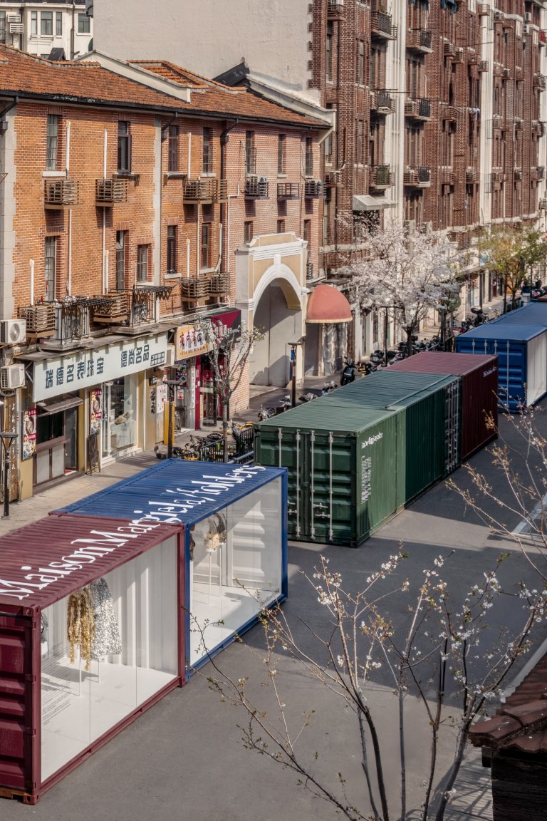 Maison Margiela تجسد روح الابتكار في معرضها الجديد بشانغهاي