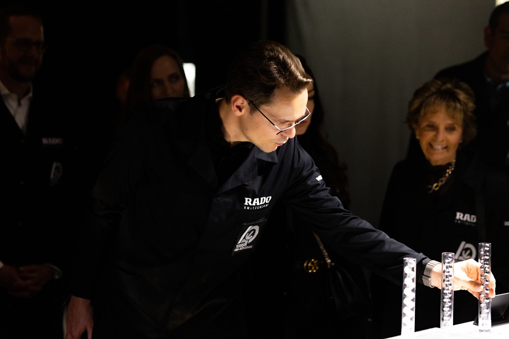 رادو تحتفي بـ 40 عاماً من السحر والجاذبية