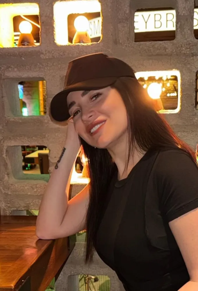 ظهور إعلامي جديد بعد طول غياب للفنانة مي عز الدين مع إسعاد يونس عقب أيام عيد الأضحى