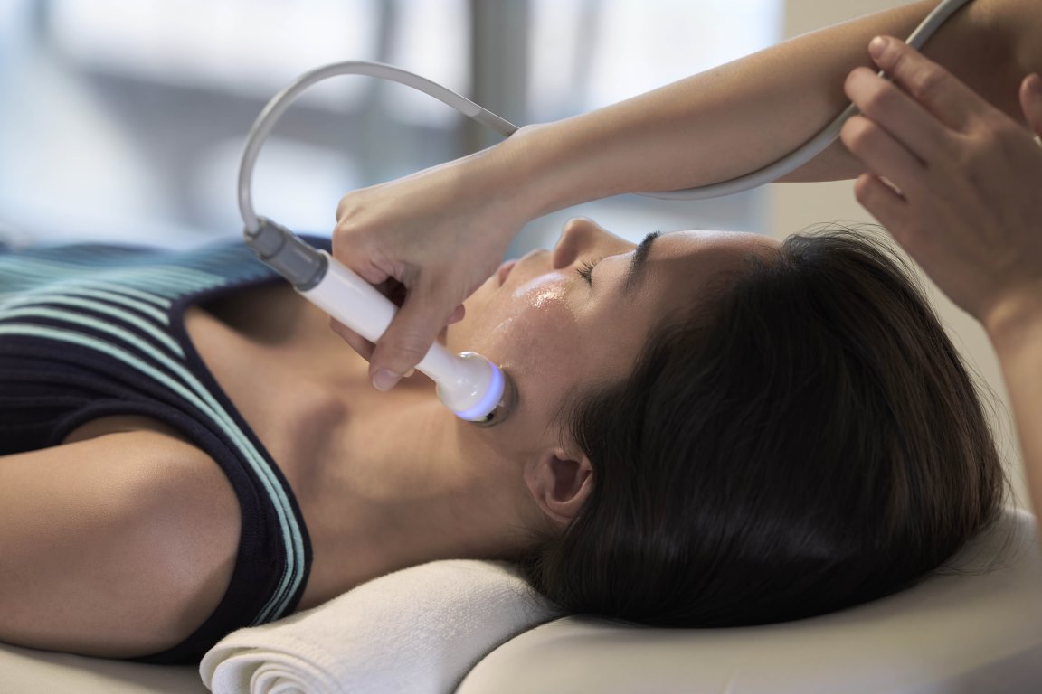 منتجع RAKxa يسلط الضوء على الضغوط النفسية وإرهاق القرارات لدى النساء