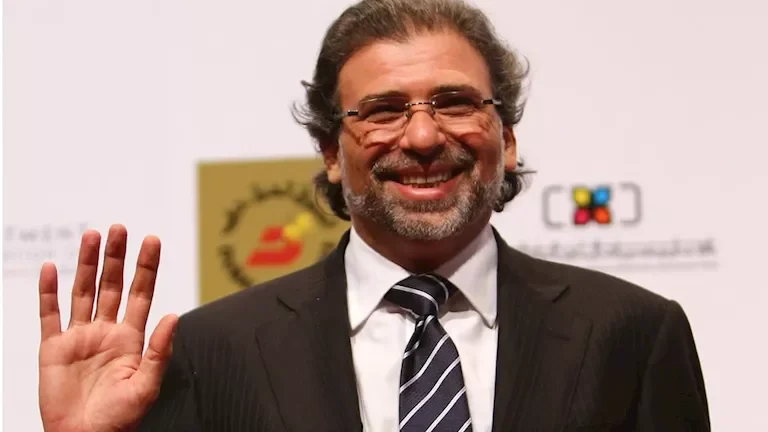 خالد يوسف يثير الجدل بتصريحاته عن المشاهد الجريئة في فيلم الريس عمر حرب