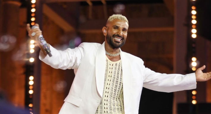 أحمد سعد لا أتمسك بالخطأ لما أعمل حاجة غلط هطلع أقول أنا غلط ومش هكابر