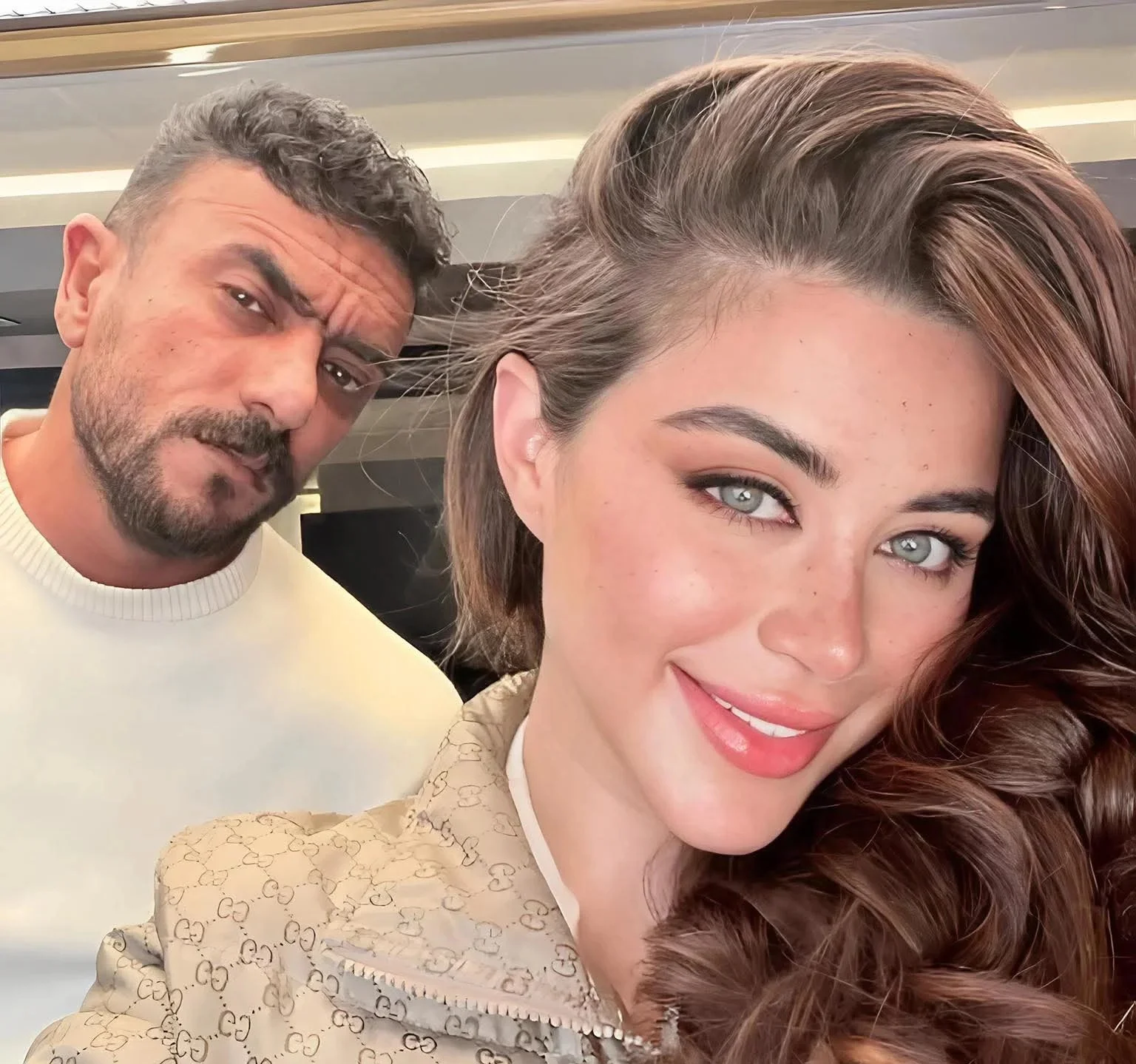 يارا السكري تثير الجدل حول علاقتها بأحمد العوضي أغلبية الثنائيات كان بينهم حاجة حقيقية