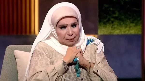 مديحة حمدي تبكي على سميحة أيوب وتكشف كواليس لقائها بالشيخ الشعراوي وحجابها